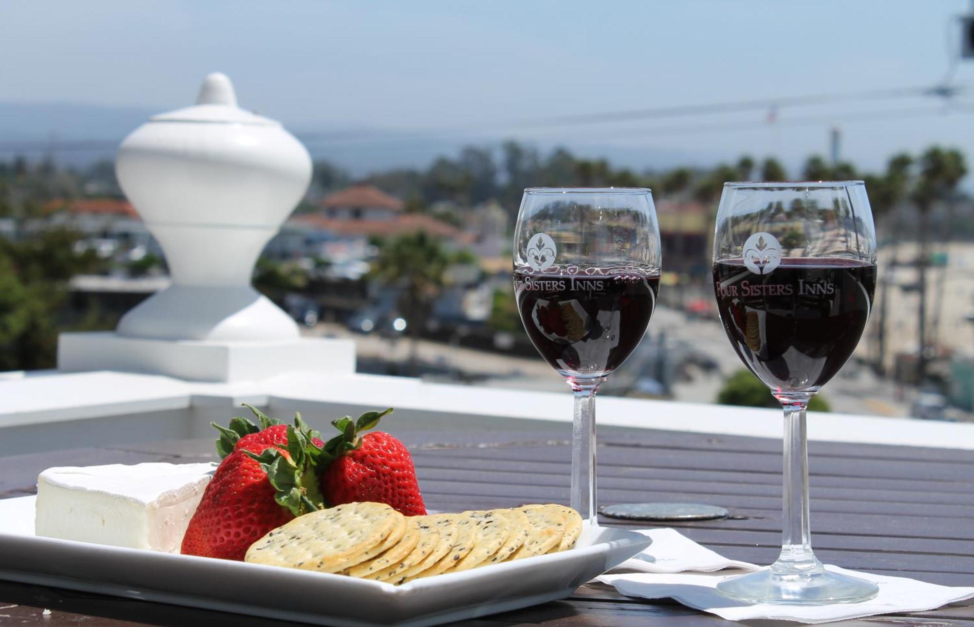 Hotel West Cliff Inn, A Four Sisters Santa Cruz